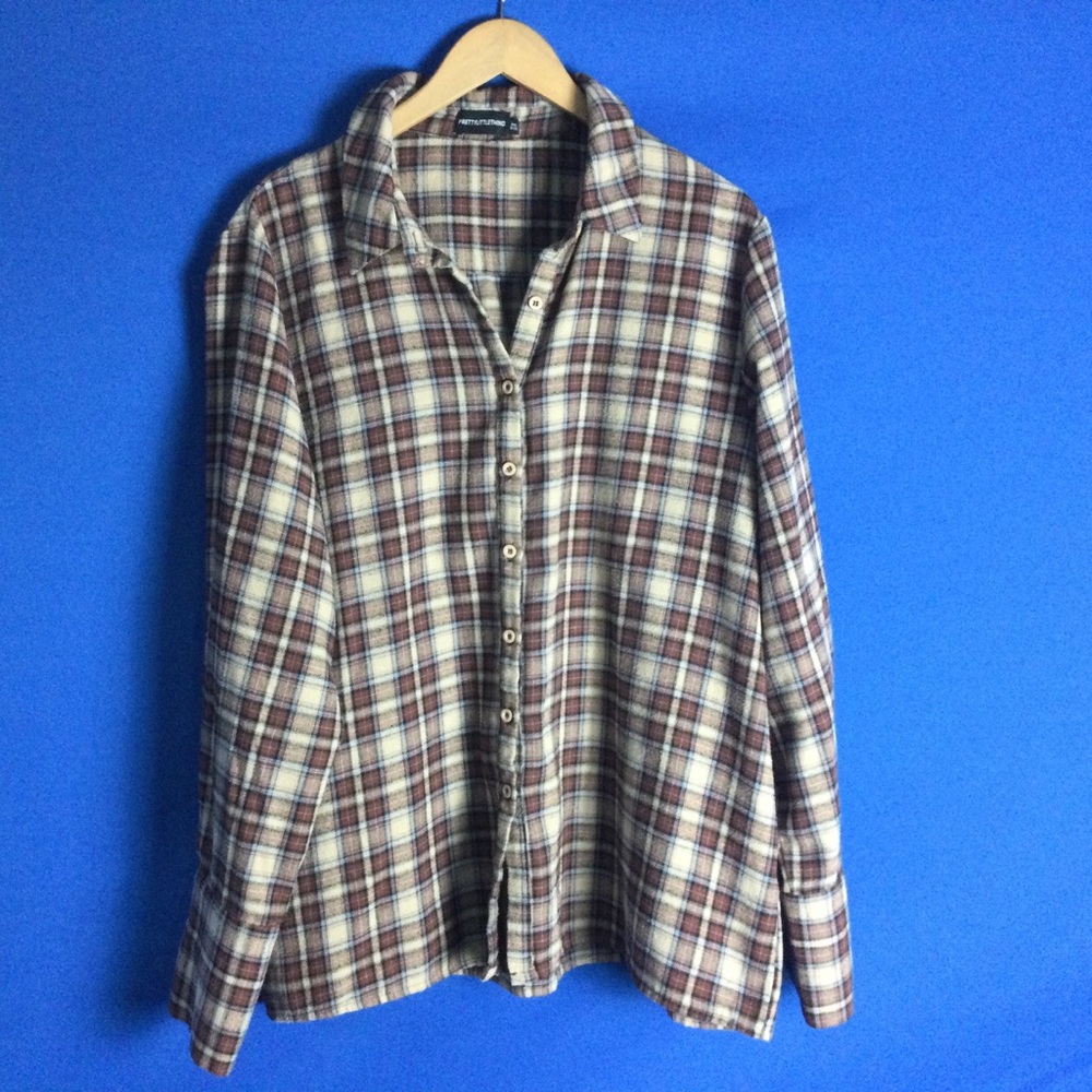 PrettyLittleThing One Size Fleece Plaid Brown Button Down Shirt